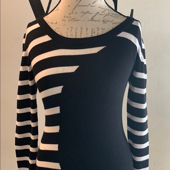 EUC Bebe knit dress - Picture 2 of 5